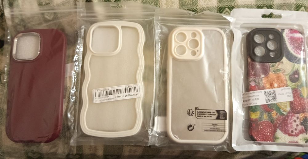 Чохли на Айфон 15 pro max