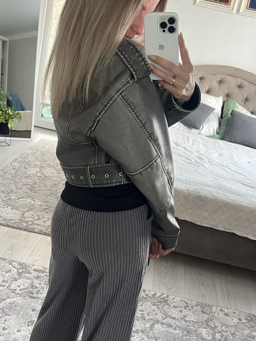 Продам косуху в ідеальону стані