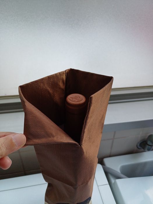 Bolsa/Porta-garrafas de estilo chinês, de cor castanha - NOVA
