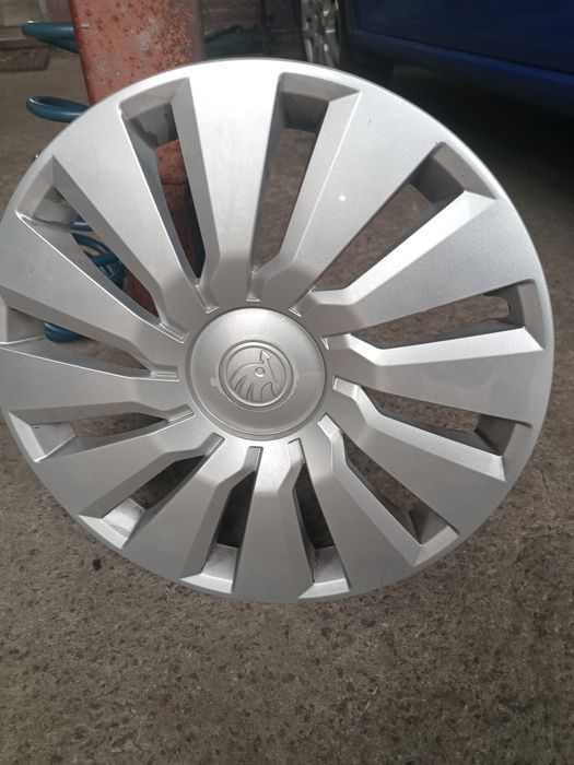 Диски с ковпаками R16 original