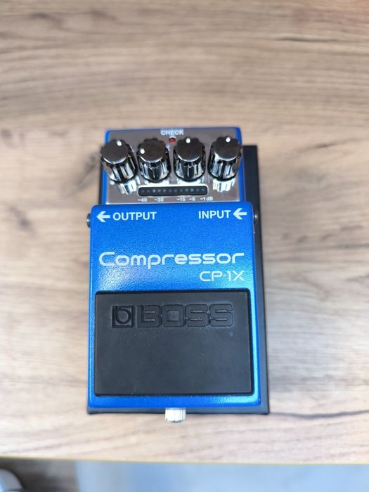 Kompresor gitarowy Boss CP-1X. Doskonały stan.