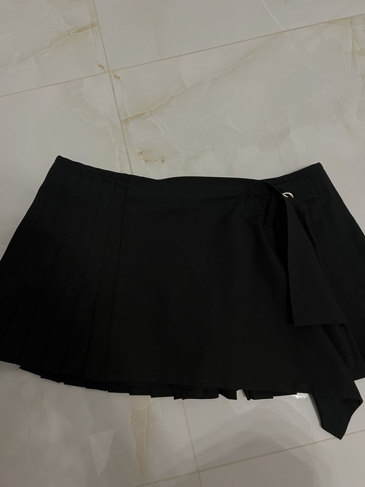 Zara юбка короткая с плиссировкой