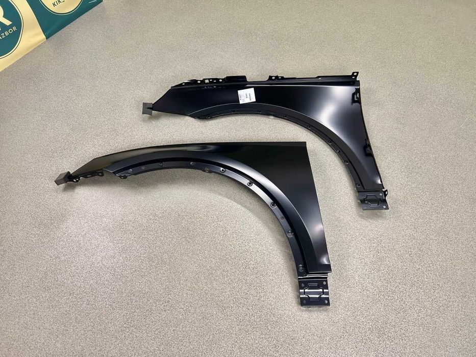 Крило AUDI Q5  ( FY ) 80A821106A / 80A821105A