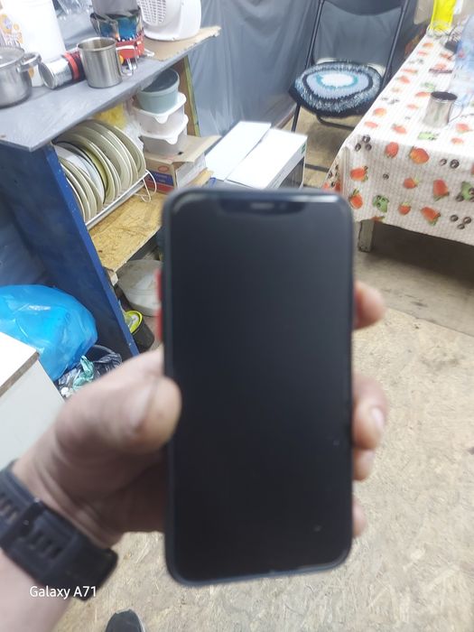 Продам айфон 10 256гб