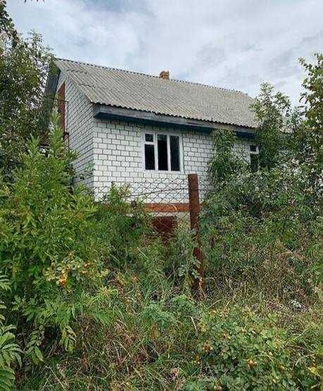 Продаж 1 поверхового будин без ремонту ділянкою 53 сотки