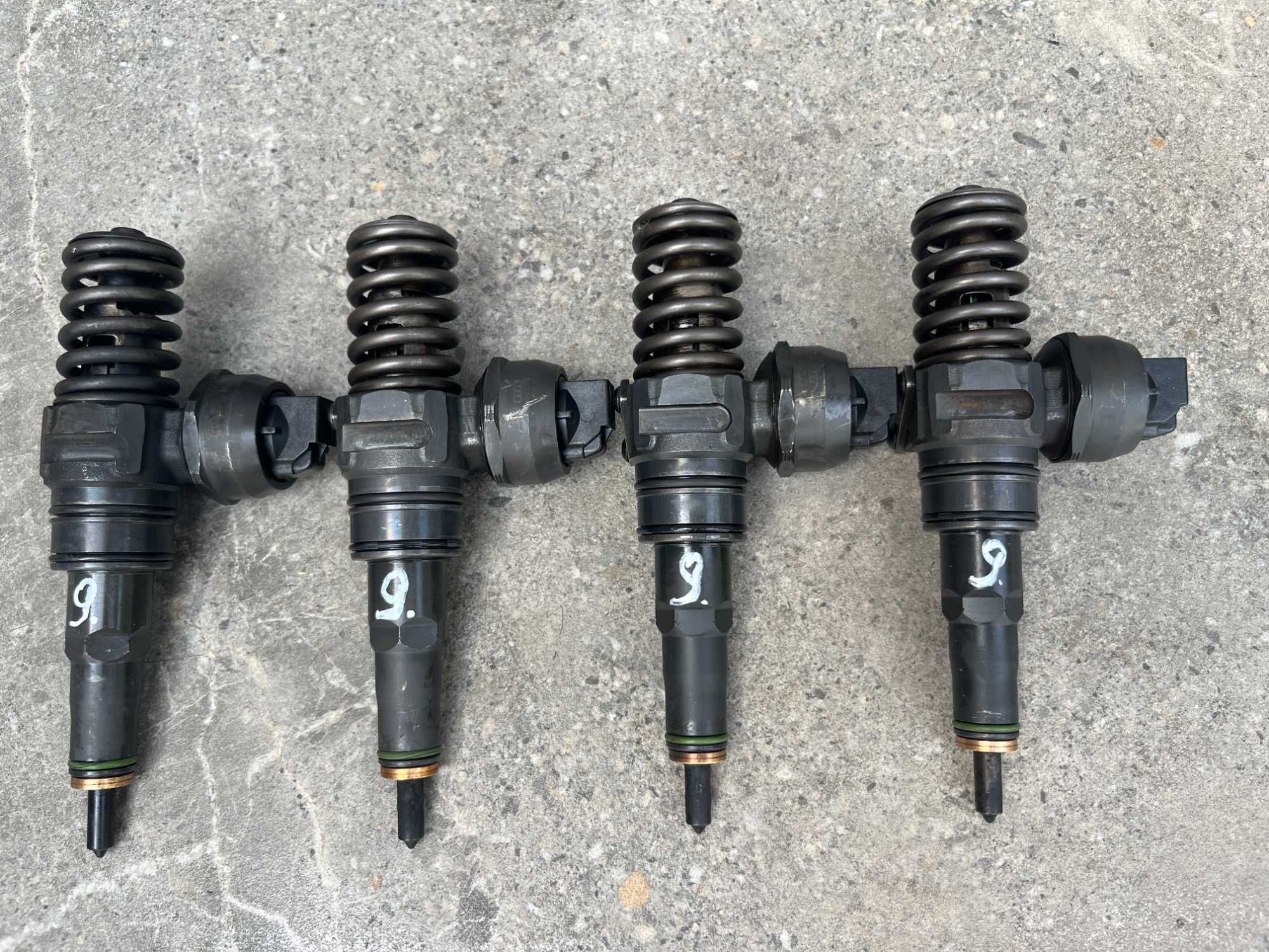 Насос форсунки VW Bora Golf 4 Passat B5 Polo 9N 1.9 TDI