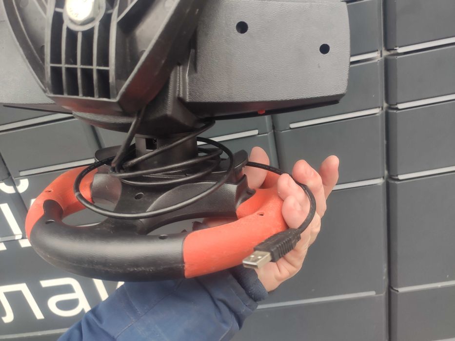 USB. Игровой руль с педалями для компа и Sony PS.