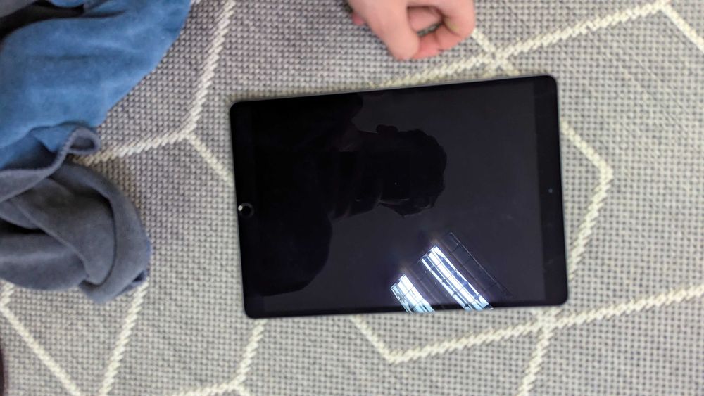 Apple iPad Air 3 64GB  Wi-Fi