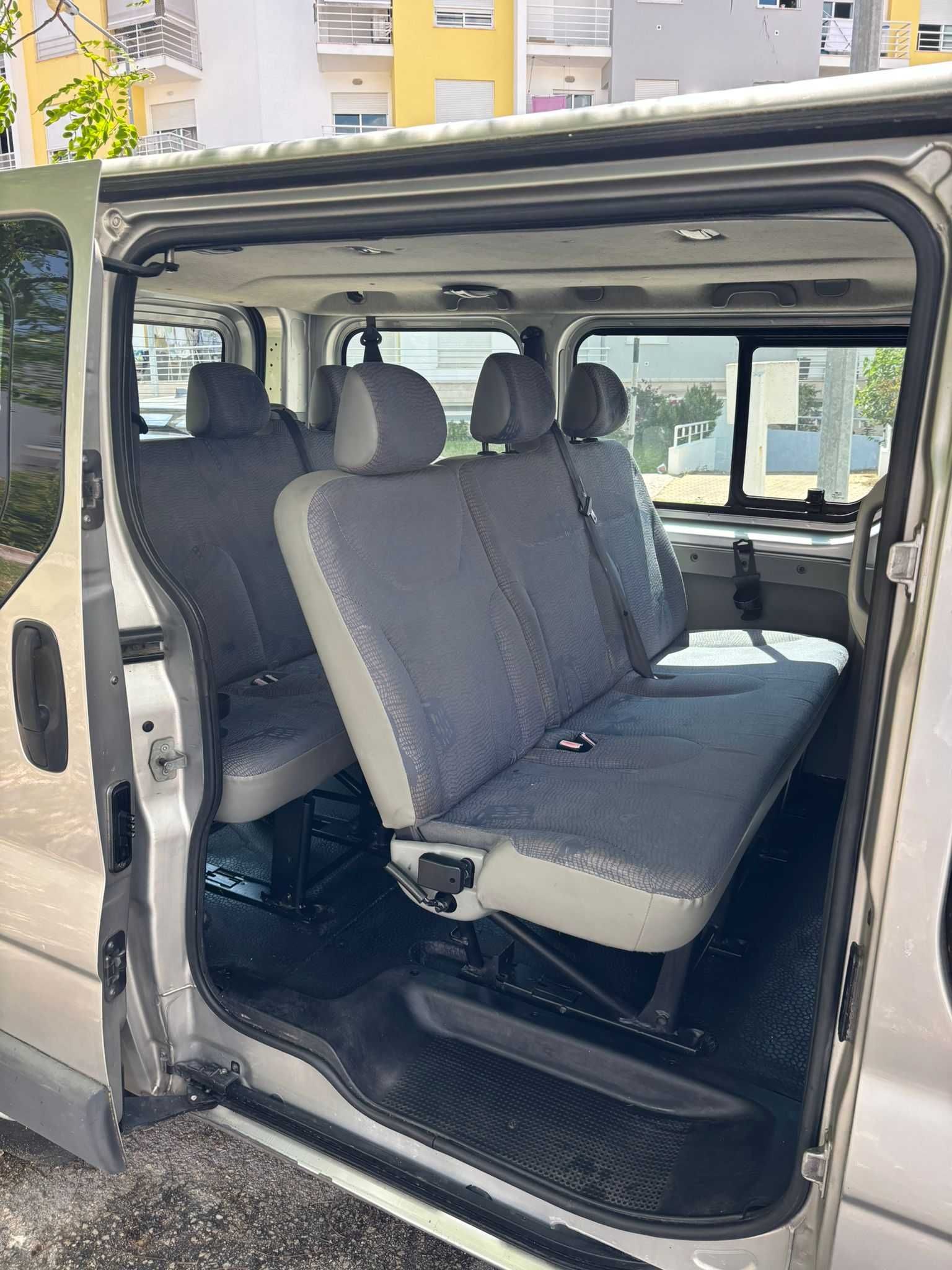 Renault Trafic 9 lugares