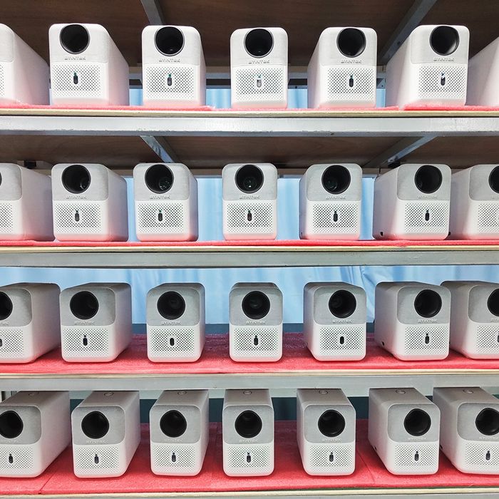 Смарт проектор Byintek Love U4 Ver. FullHD 1080p із захищеною від пилу