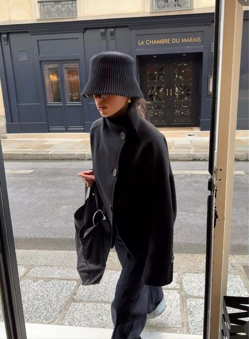 Нова шляпка COS в наявності