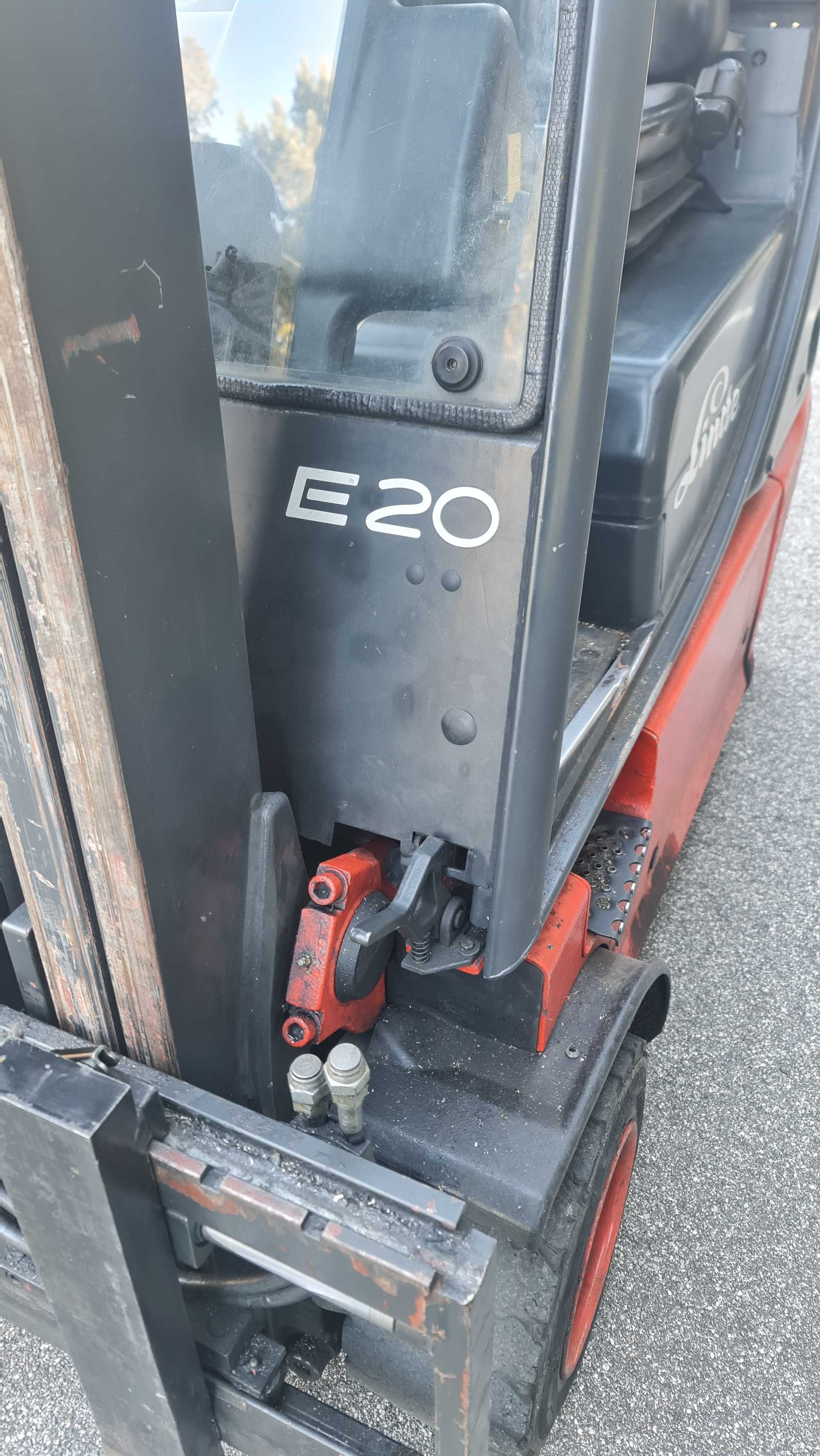 Empilhador Eletrico E20