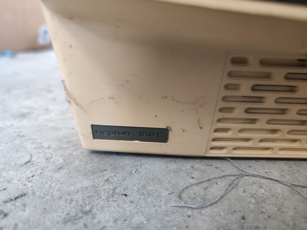 Stary telewizor UNITRA Unimor neptun 150e