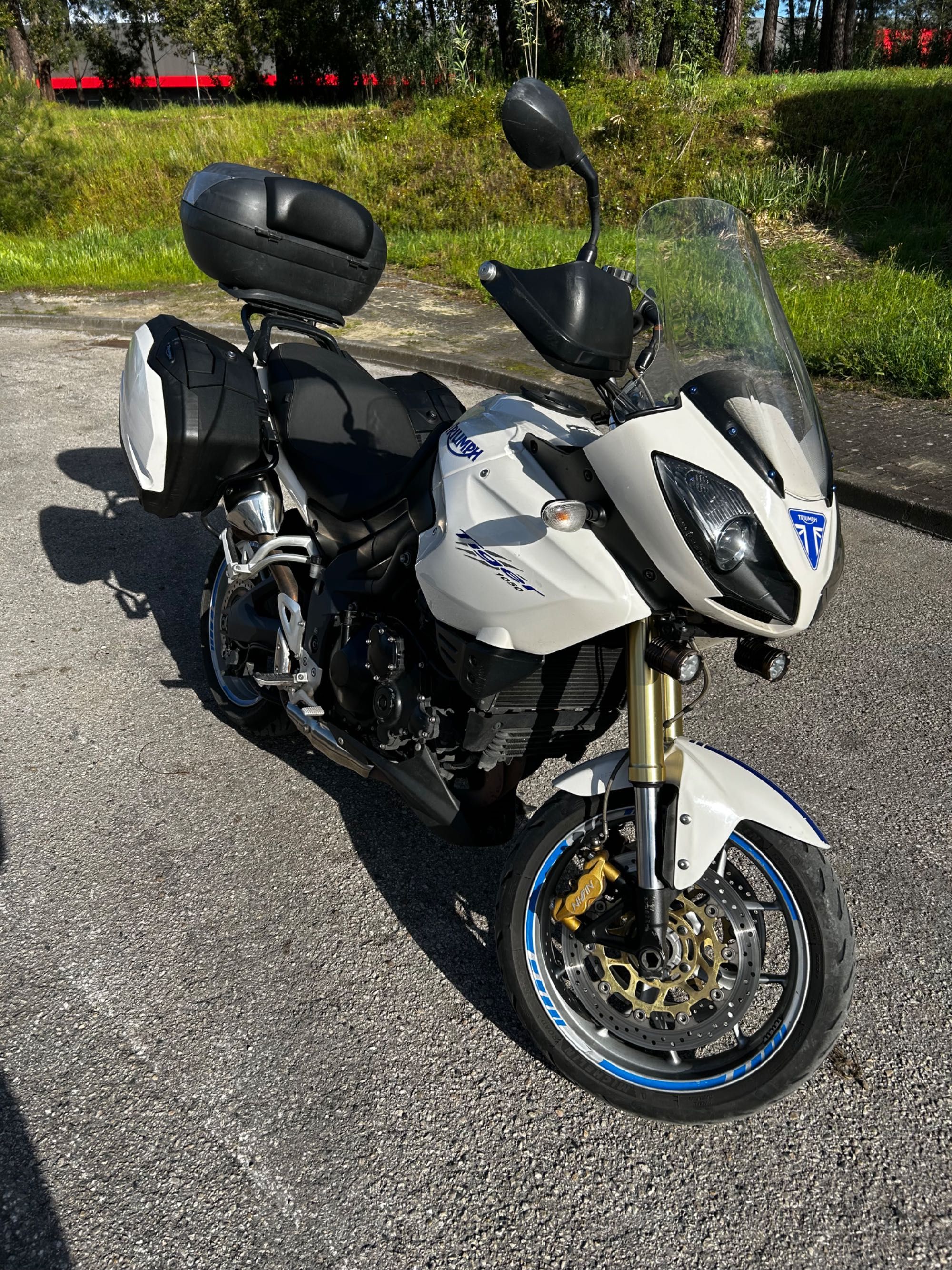 Triumph Tiger ABS 1050