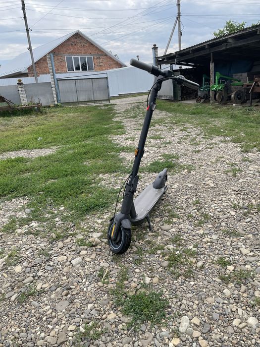 Електросамокат ninebot g30d