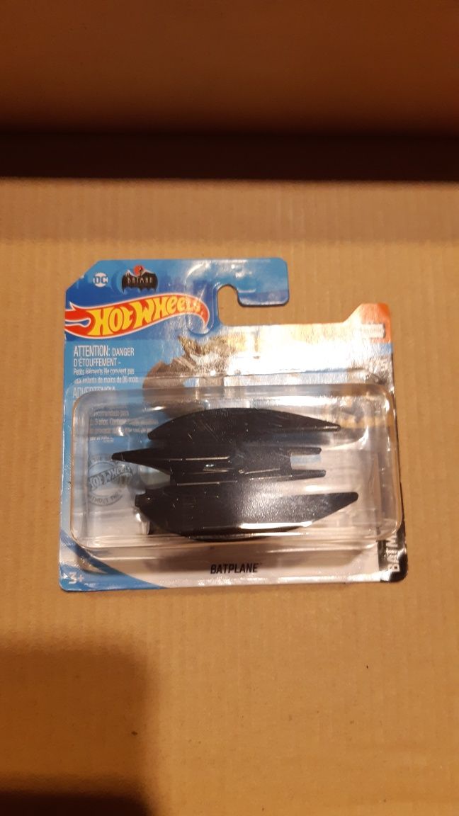 Hot Wheels Batman Batplane 2020 r.