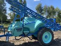 Opryskiwacz polowy 24 m berthoud  Jak Nowy