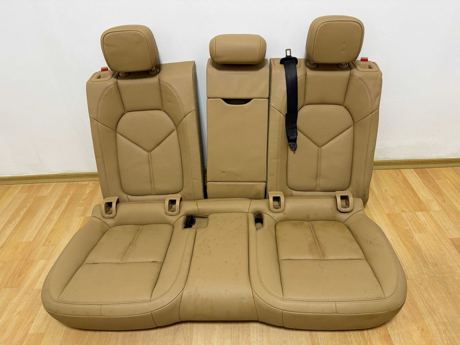 Porsche Macan Салон Дверні карти Пластик