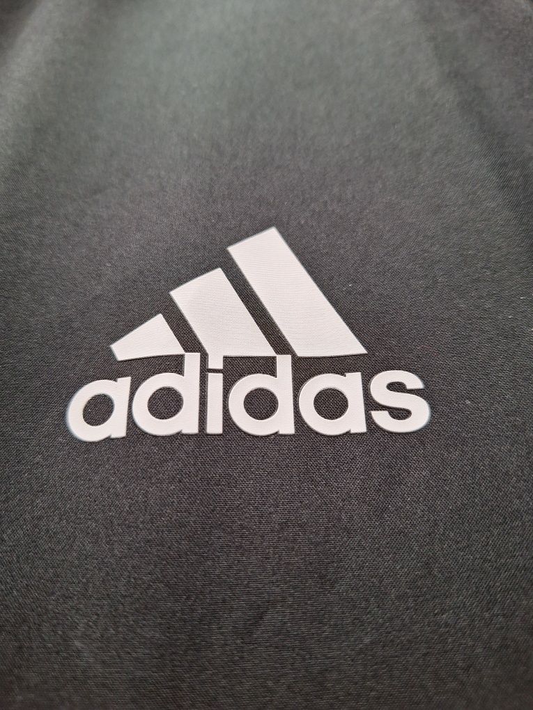 Kurtka Adidas przeciwdeszczowa czarna / S