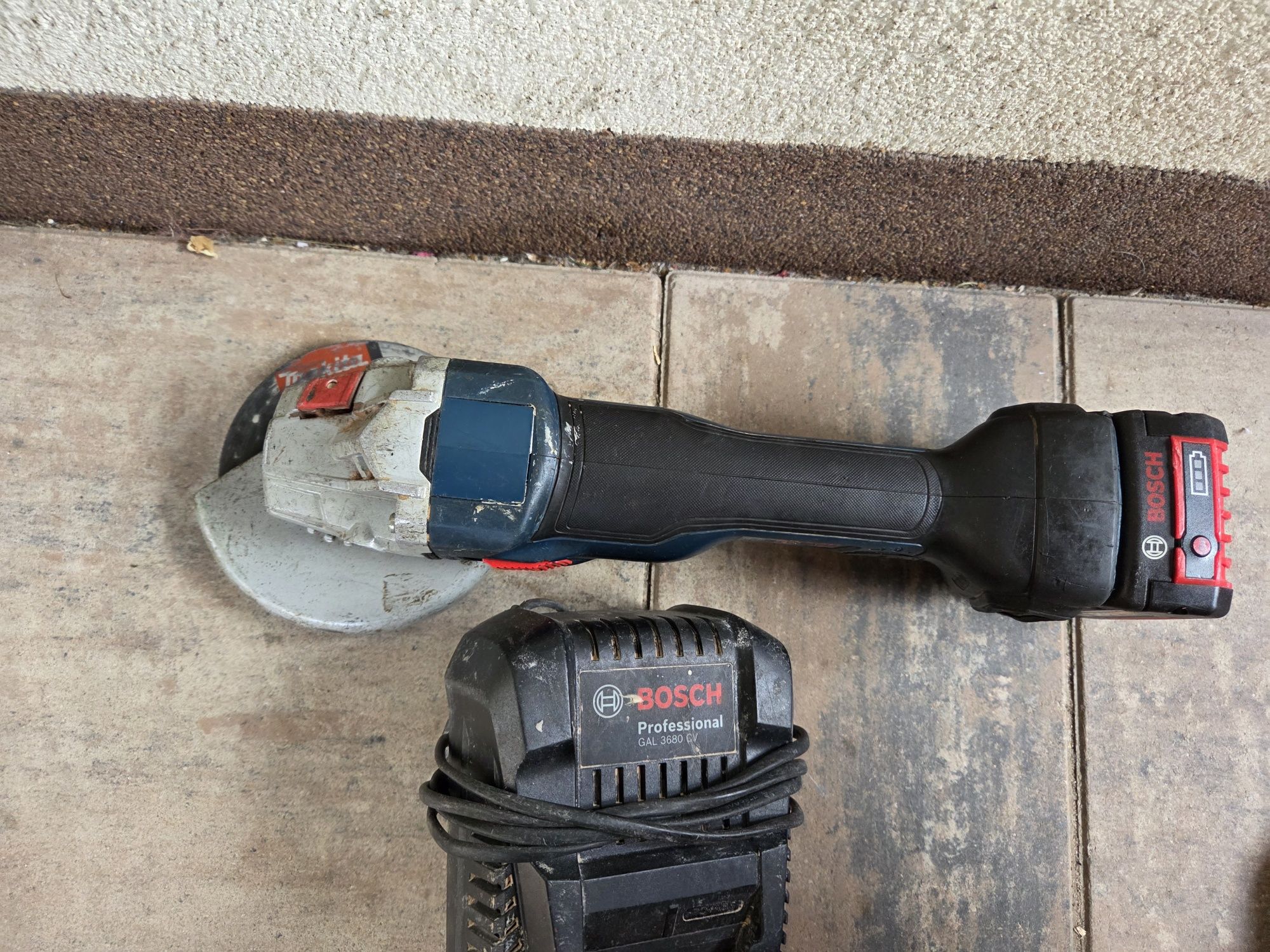 Szlifierka kątowa 18v BOSCH GWS18V-10C akumulatory ładowarka