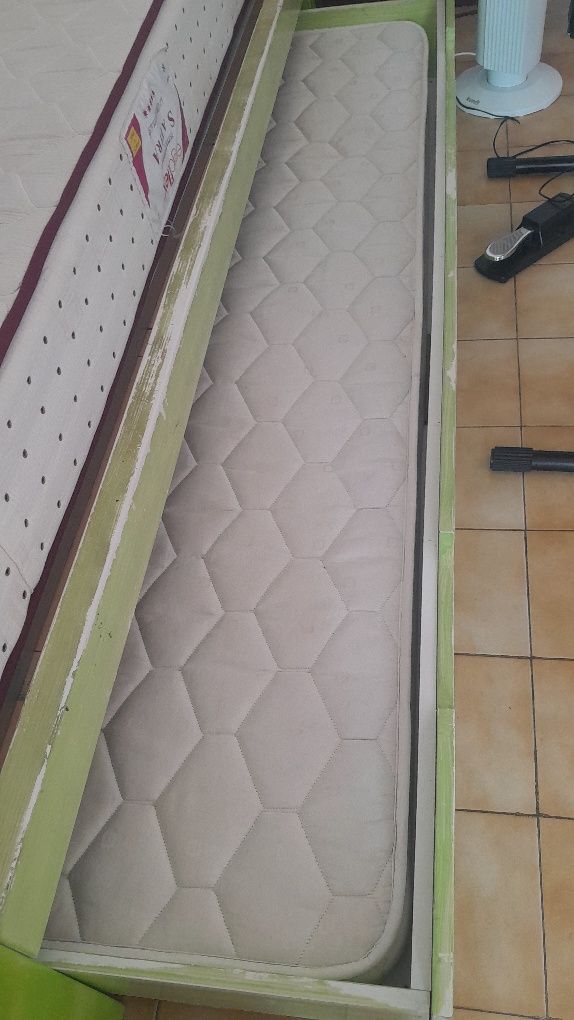 Cama dupla de solteiro de madeira otimo estado