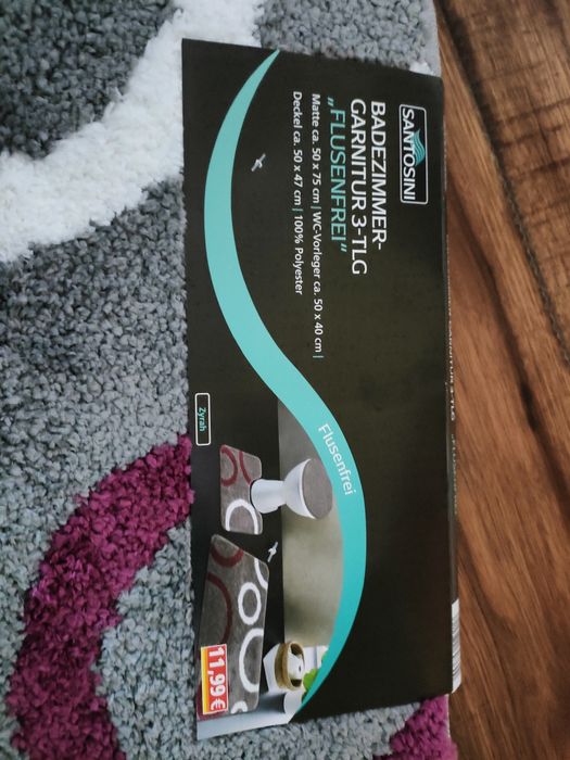 Dywaniki łazienkowe.