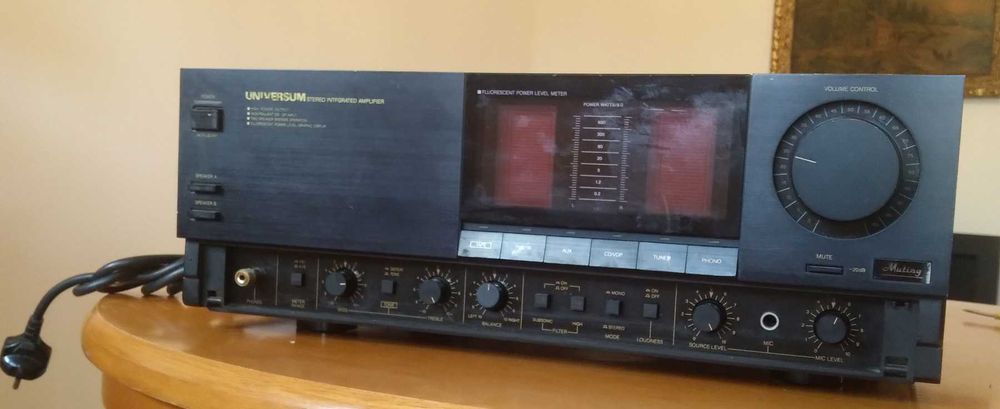 Wzmacniacz Universum V4386/ Goldstar GSA-9320