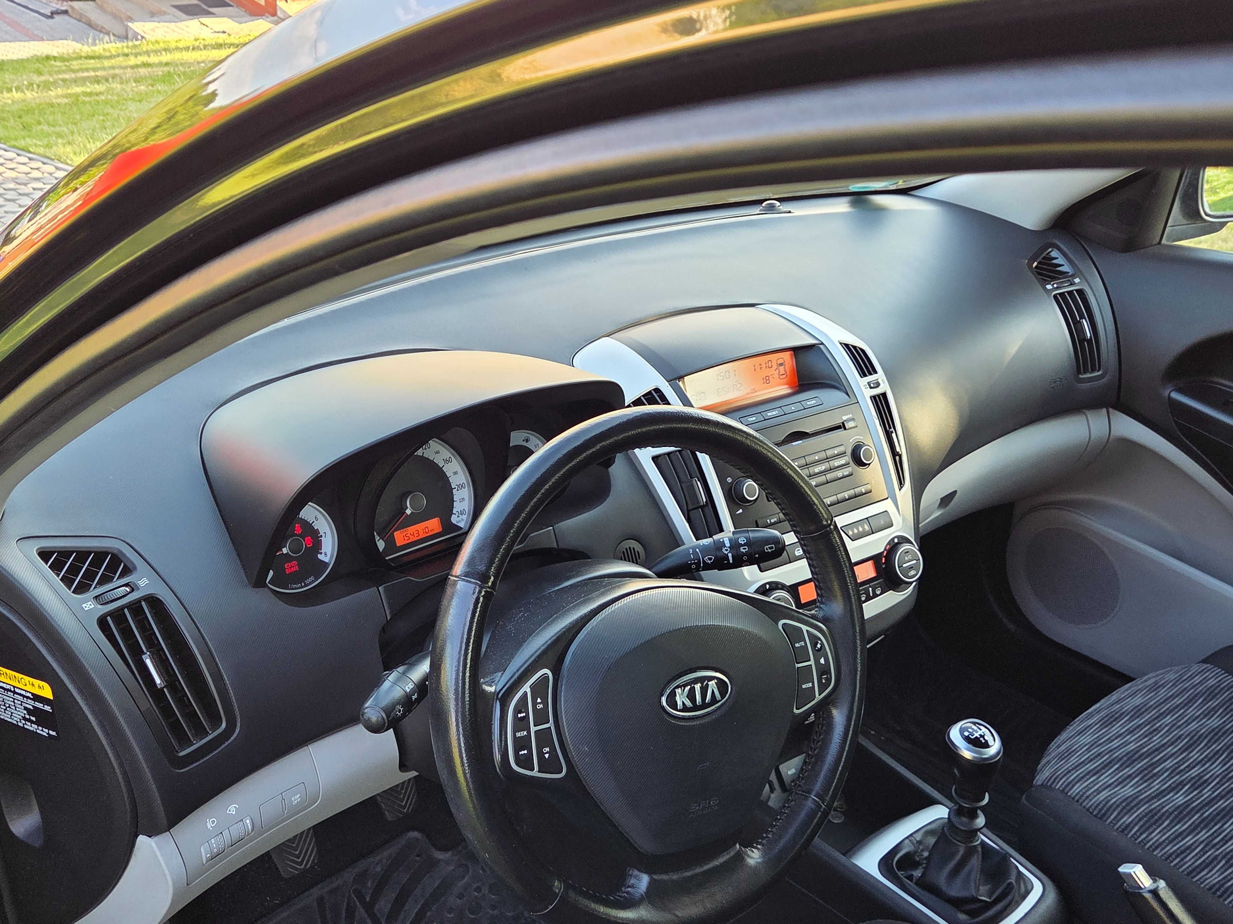 Kia ceed 1,6 benzyna . bardzo ładne, zadbane . pierwszy właściciel