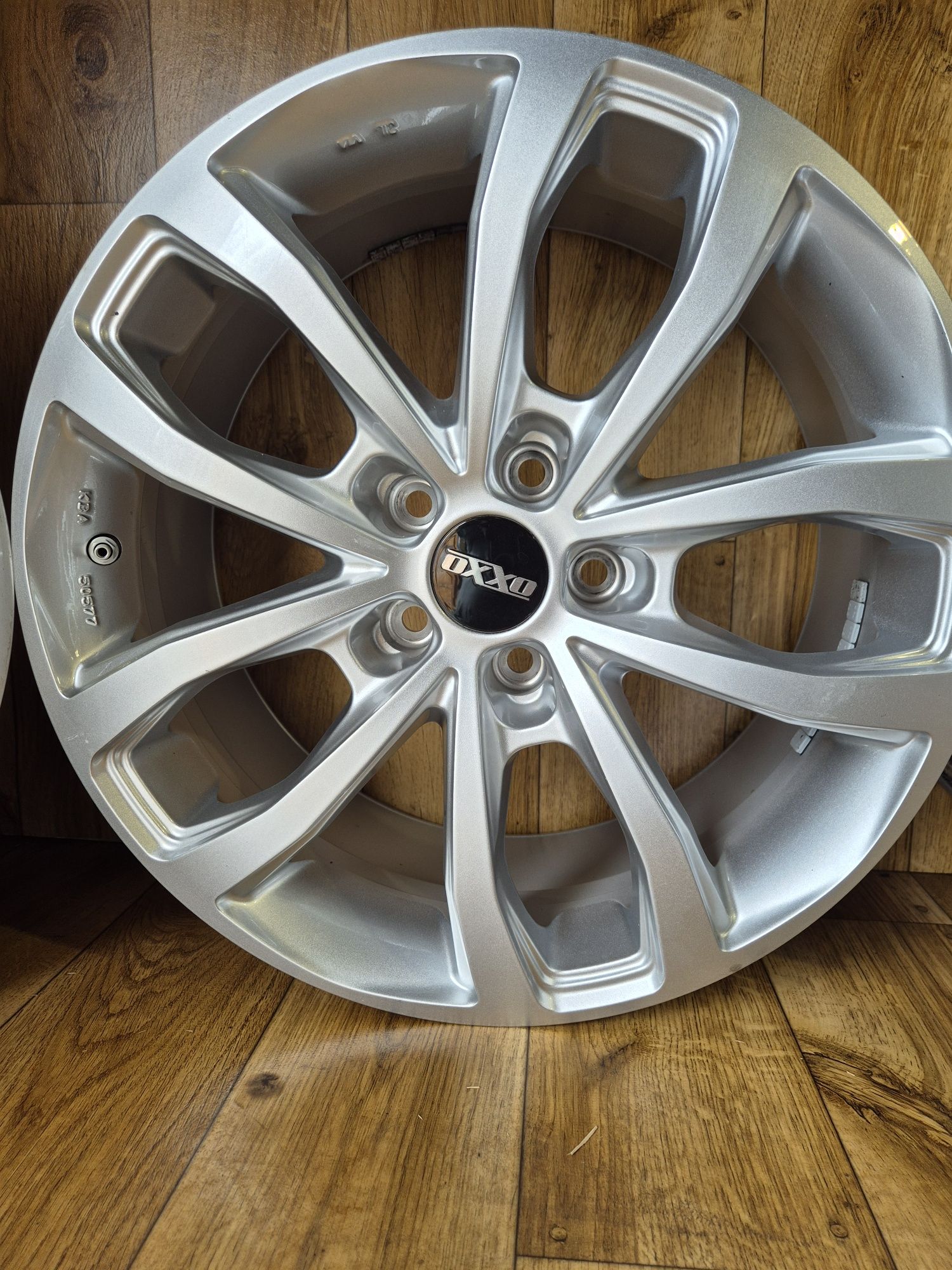 Alufelgi OXXO 18cali 5x112 et51 8j Audi VW Seat skoda mercedes