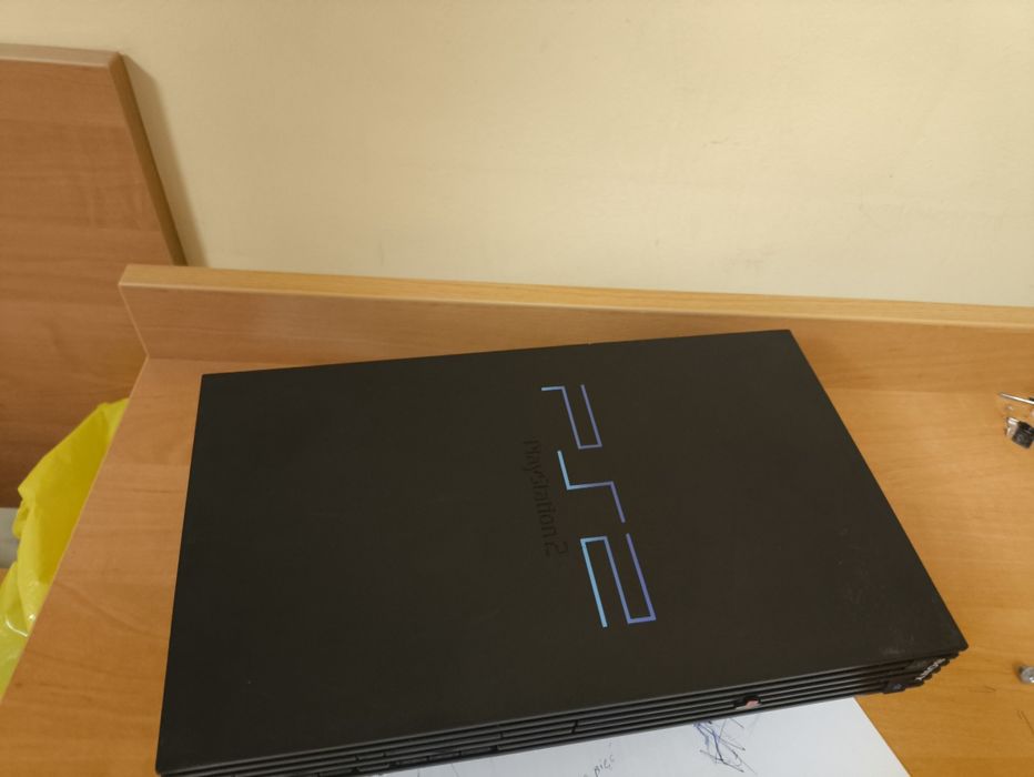 PS2 sprawna razem z padem