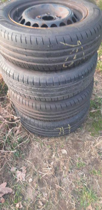 Felgi z oponami letnie A B klasa Mercedes 185/65 R15 okazja