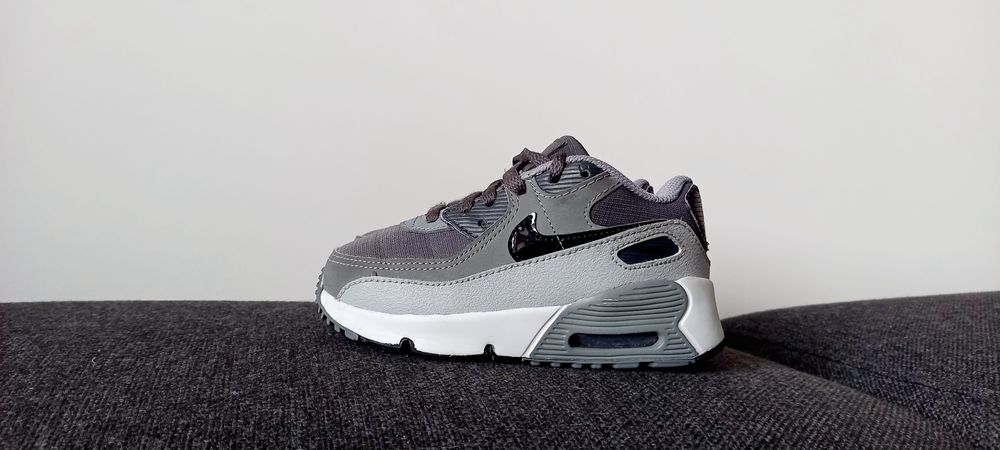Nike Air Max 90, buty sportowe adidasy, roz. 26