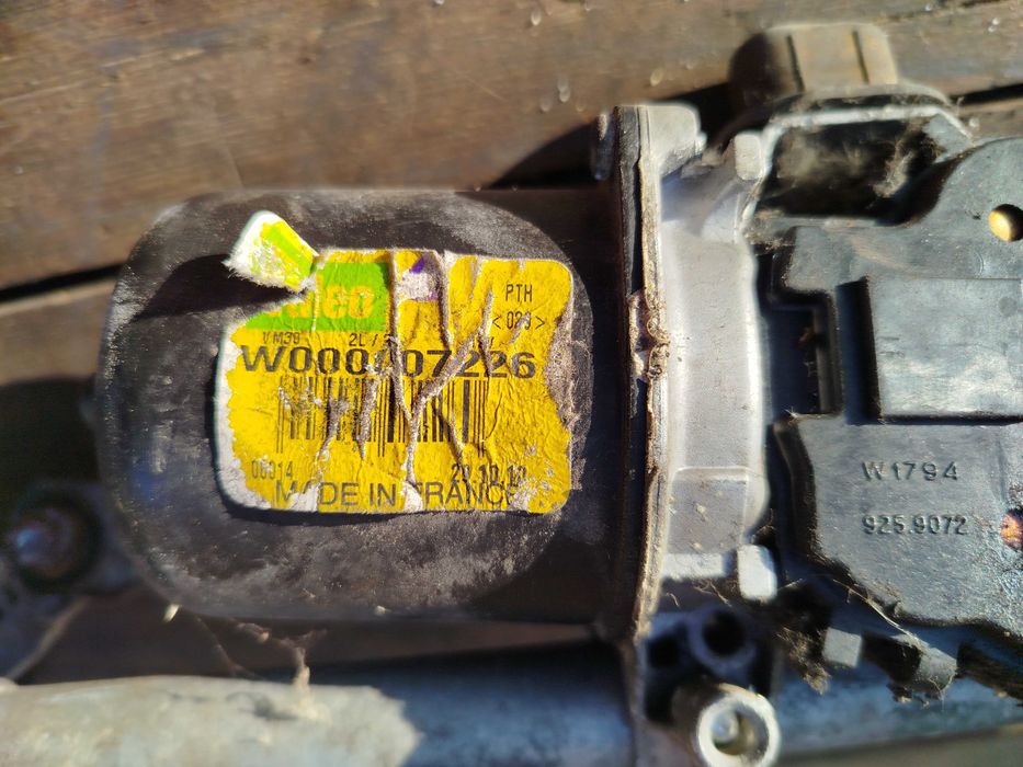 Трапеція двірників з моторчиком Рено Renault Megane 3