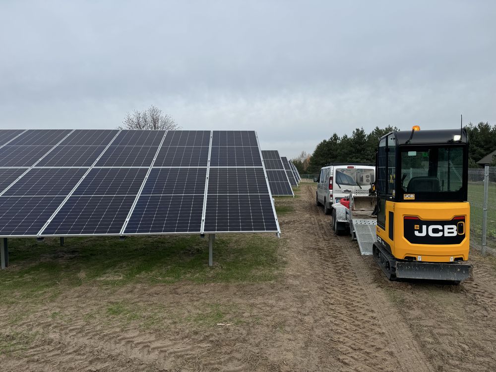 Usługi minikoparką koparka przyłącza elektryczne