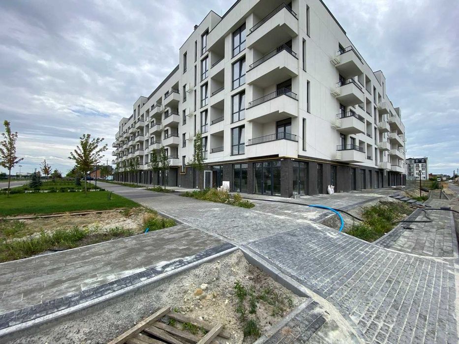 ОРЕНДА МАГАЗИНУ 106кв.м. Городок, кутове, фасадне