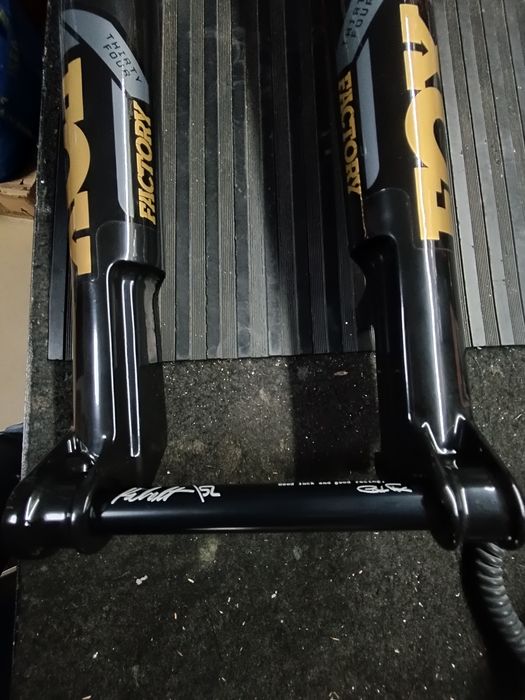 Suspensão Fox Factory SC 120 Grip SL 2025