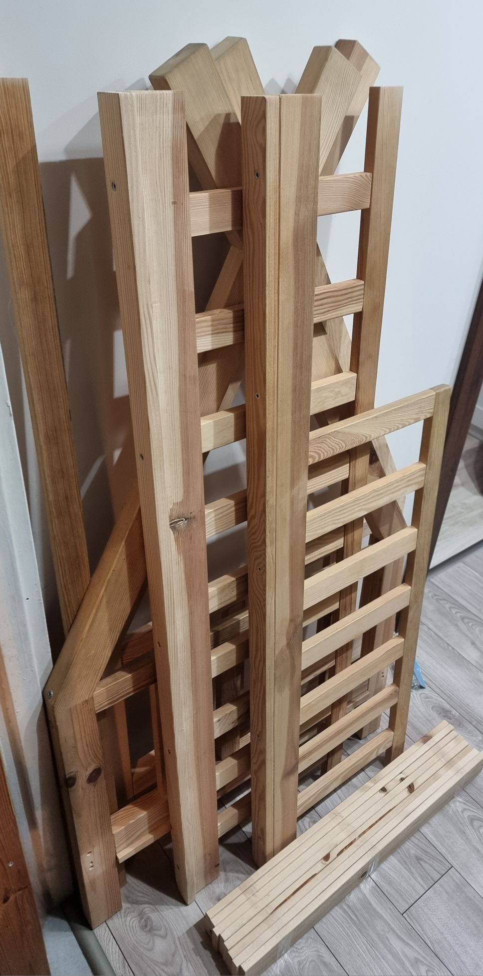 Łóżko drewniane dla dziecka domek TIPI 140x70 z materacem