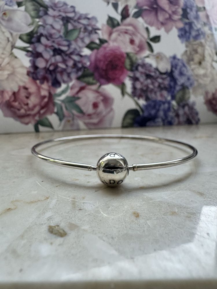 Pandora bangle essence rozm 20