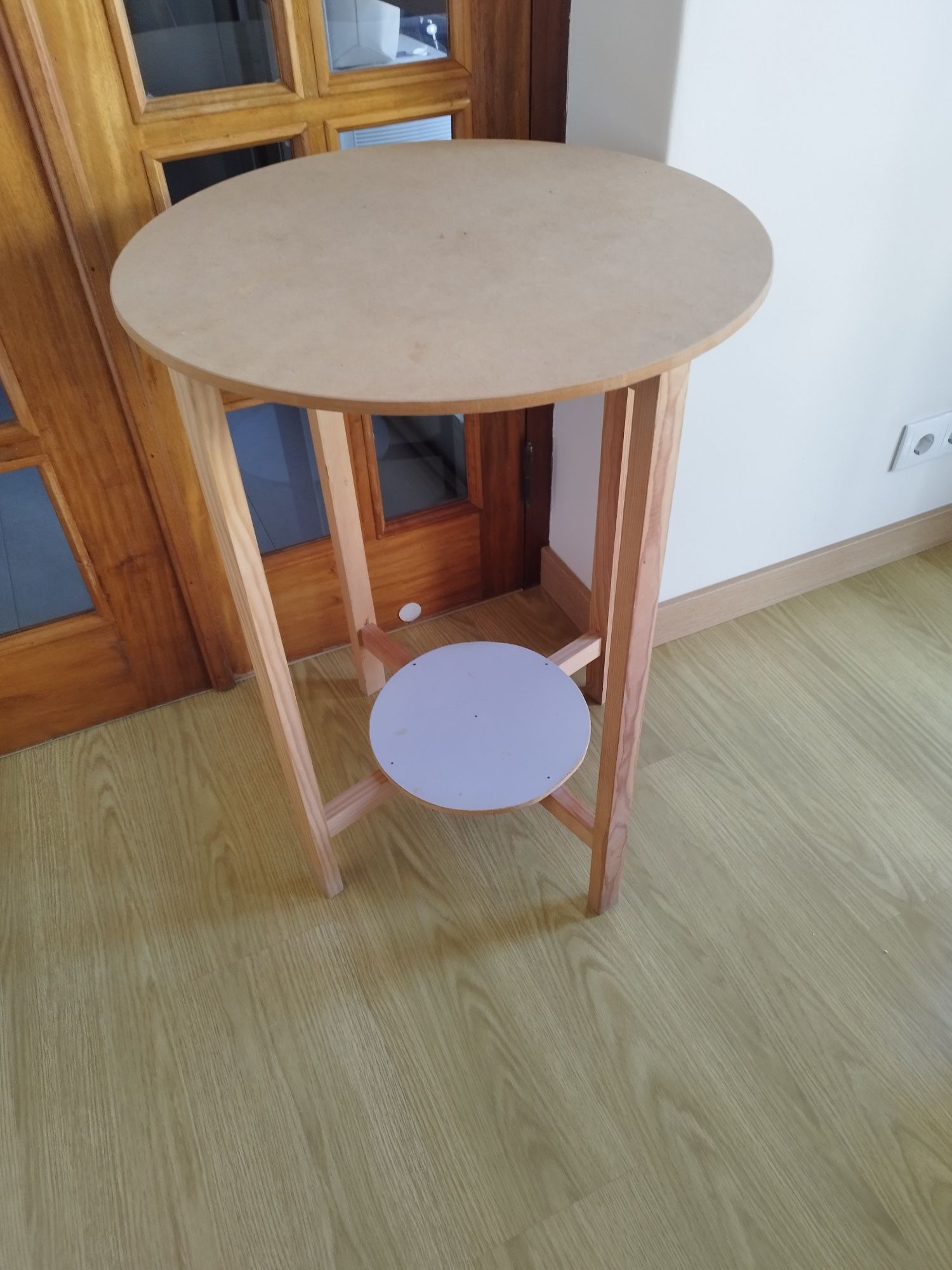 Mesa de apoio,camilha
