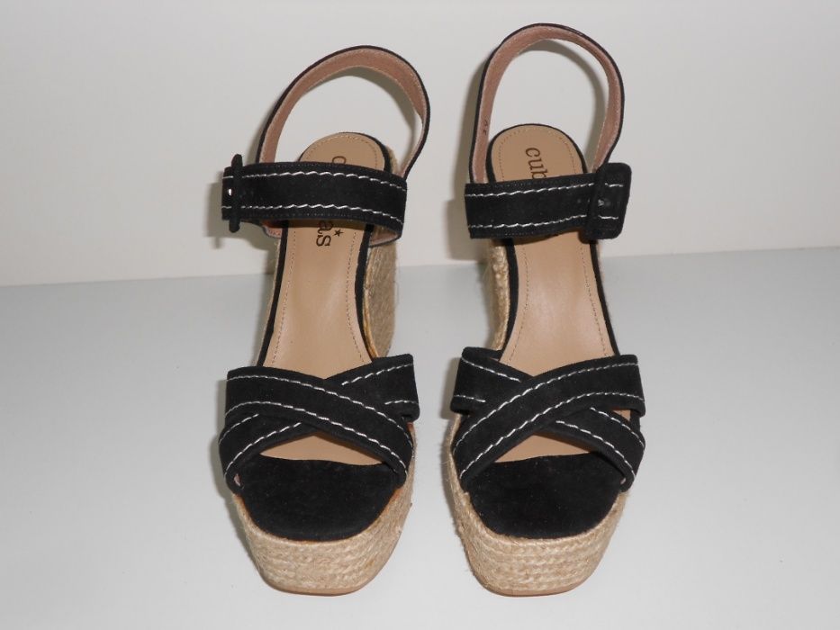 Sandálias Cubanas pretas tamanho 37 e 39 - artigo novo de loja