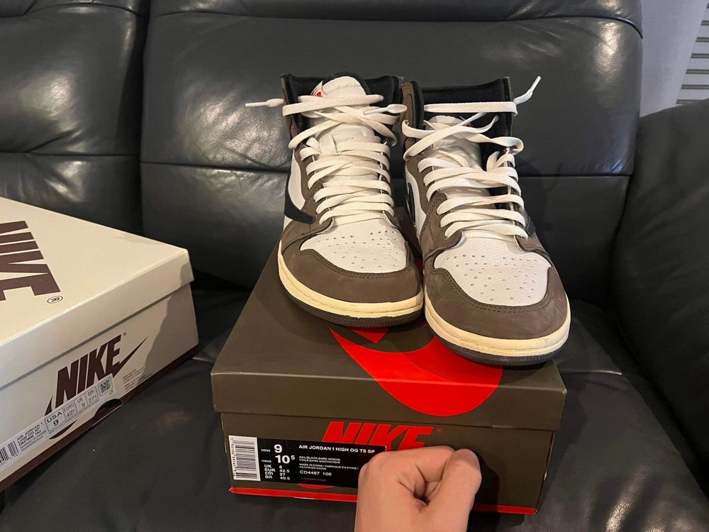 Air jordan 1 high og travis scott