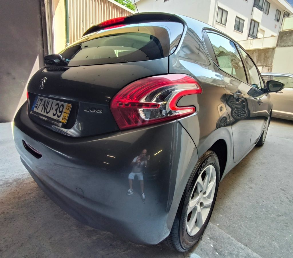 Peugeot 208 1.2Vti 2013 apenas 130 mil kms