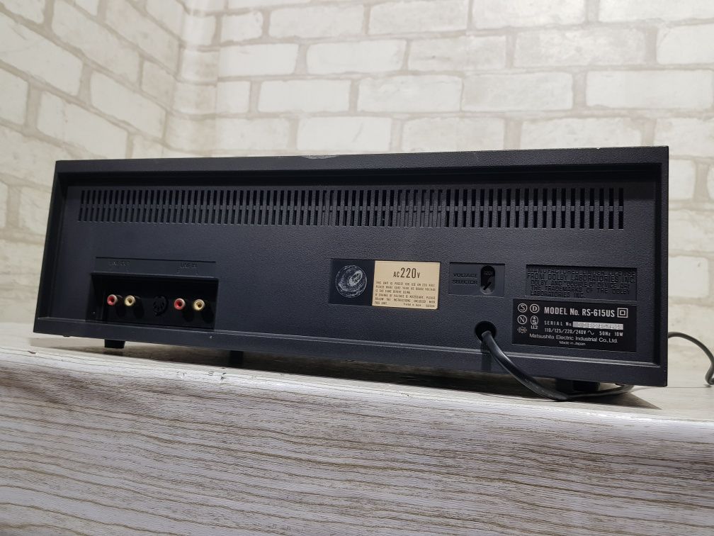 Стрілки! Стерео касетна дека TECHNICS RS-615US, б/у з Німеччини