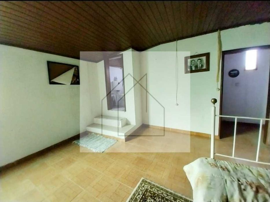 Moradia geminada em Valpaços