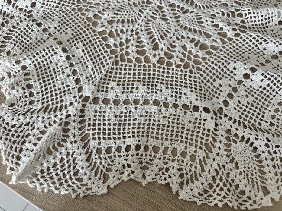 Recznie robiona swewetka na stol 76 cm