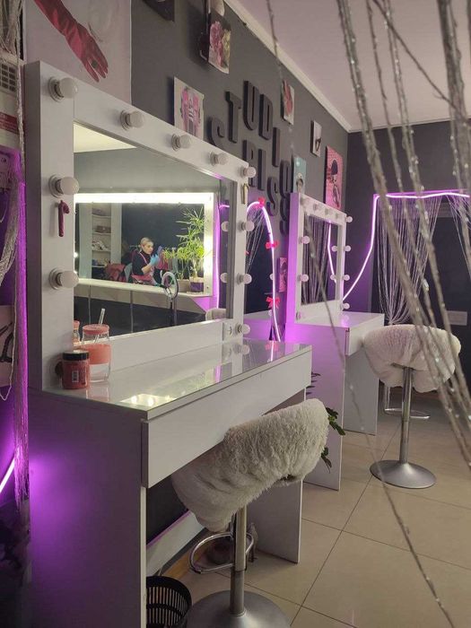 Оренда робочих місць в салоні краси в ЦЕНТРІ міста