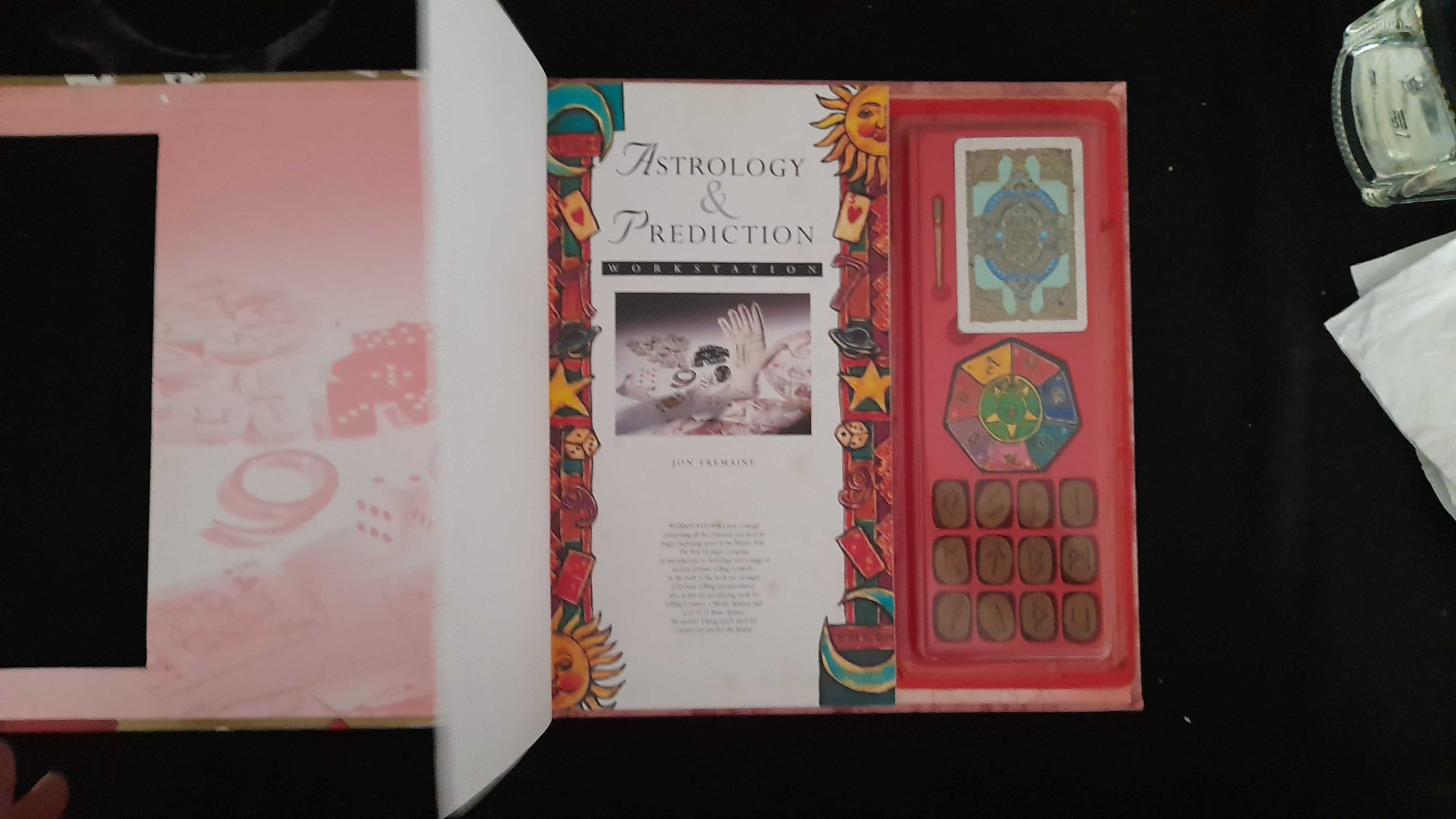 Livro + Jogo Astrology and Predictions Ingles