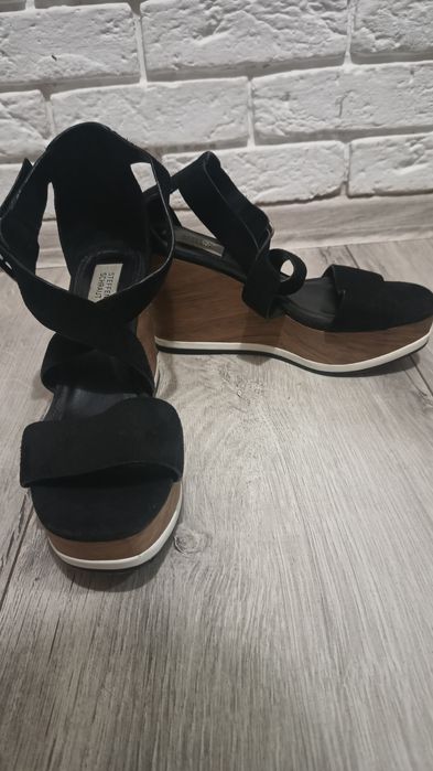 Босоніжки жіночі,замш натуральний,38,5 розмір