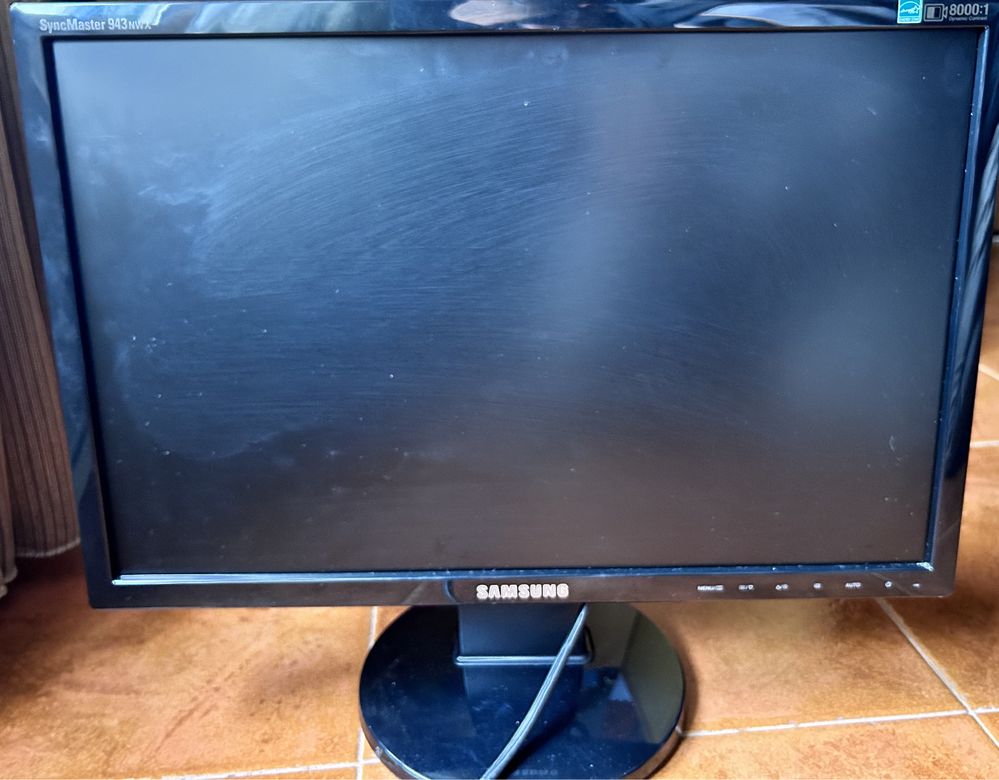 Monitor Samsung 943