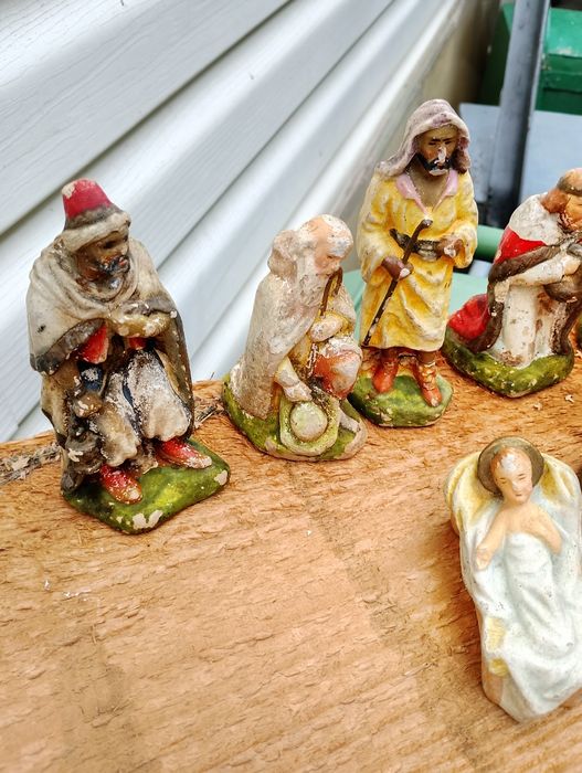 Stare gipsowe figurki
